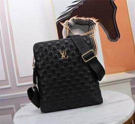 Picture of LV Mens Bags _SKUfw149429610fw